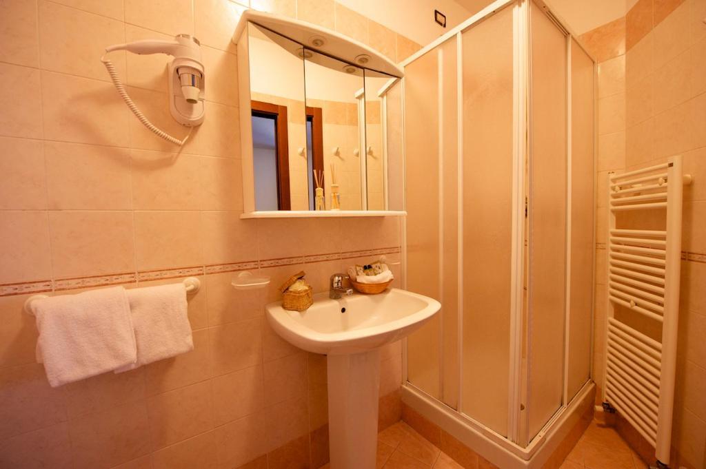 Hotel La Bussola Muggia Zimmer foto