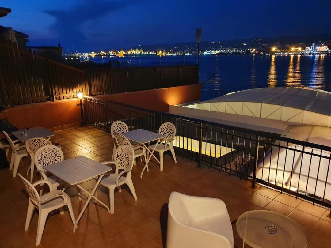 Hotel La Bussola Muggia Exterior foto